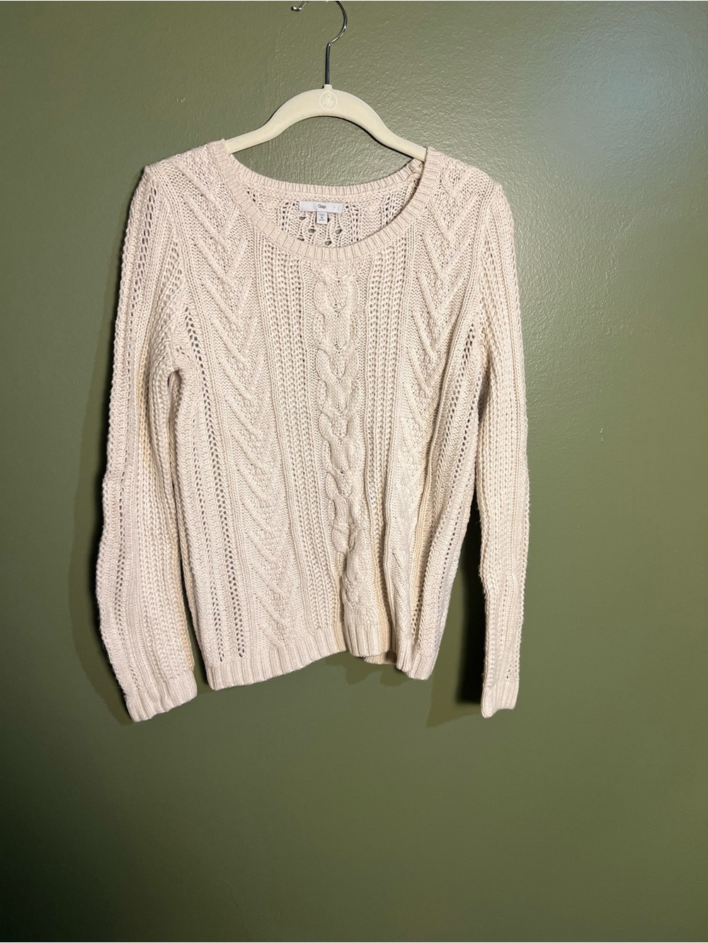 GAP Ivory Cable Crewneck Sweater